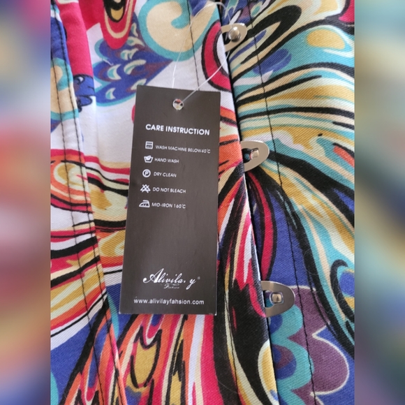 Alivila Y Corset and Panty Set Medium - Picture 4 of 7